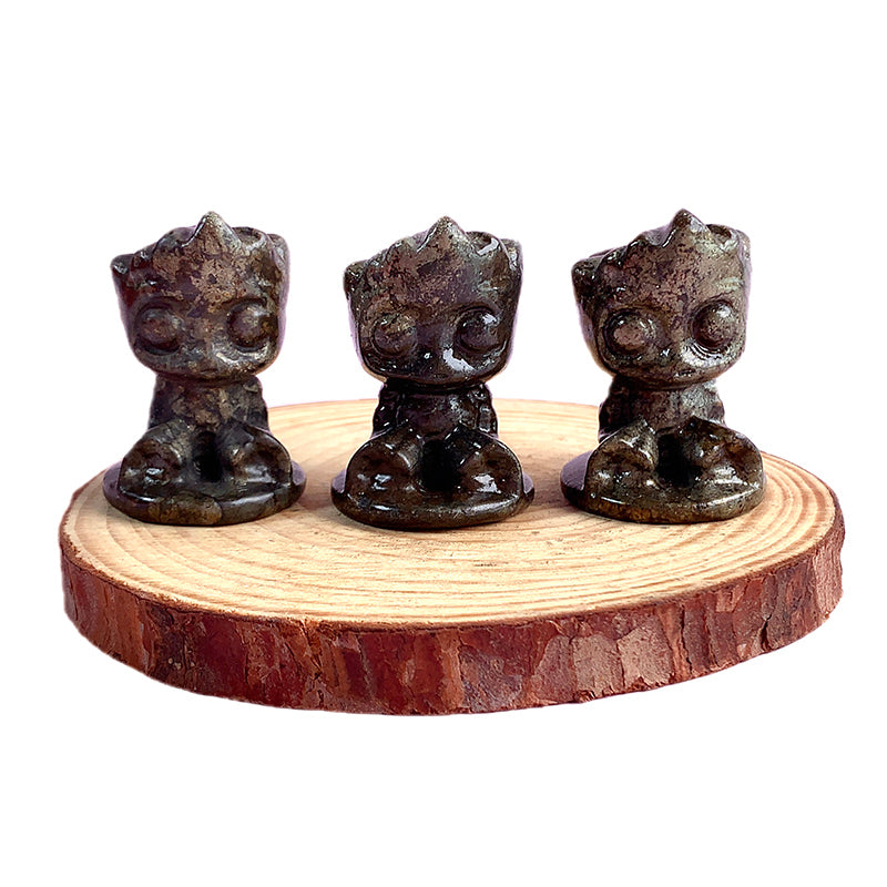 Pyrite Groot Carvings