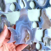 Load image into Gallery viewer, Druzy Agate Yoga Lady Carvings