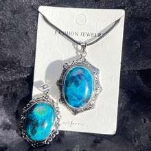 Load image into Gallery viewer, Beautiful Azurite Pendant Jewellry