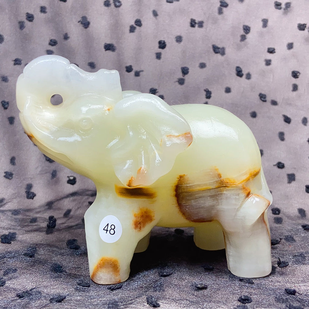 Green Onyx Elephant Hand-Carved Animal Decoration Quartz Statue Healing Stone