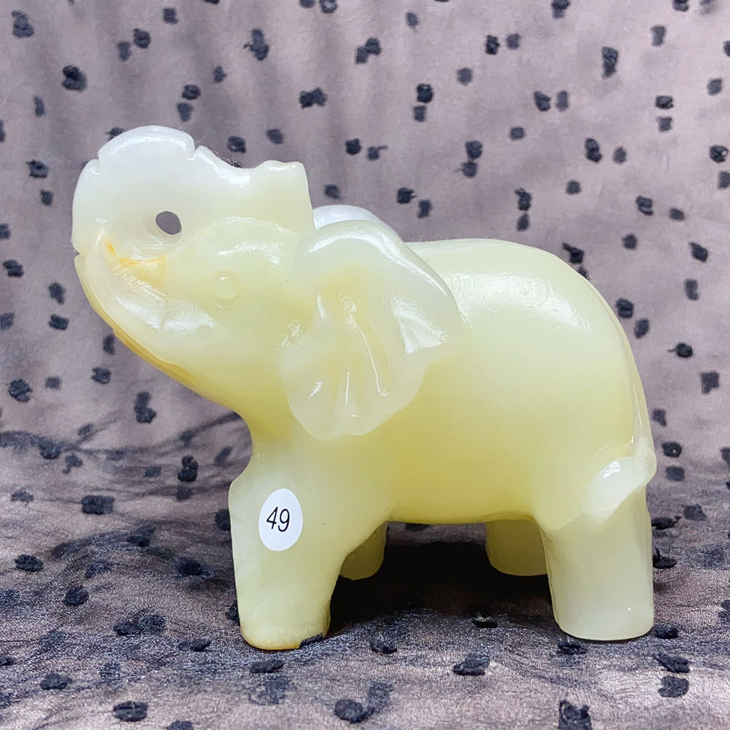 Green Onyx Elephant Hand-Carved Animal Decoration Quartz Statue Healing Stone