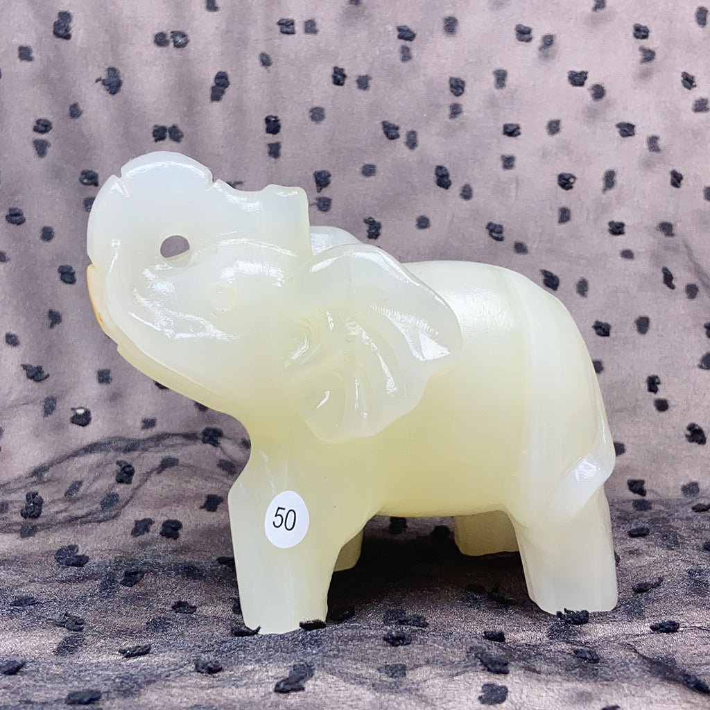 Green Onyx Elephant Hand-Carved Animal Decoration Quartz Statue Healing Stone