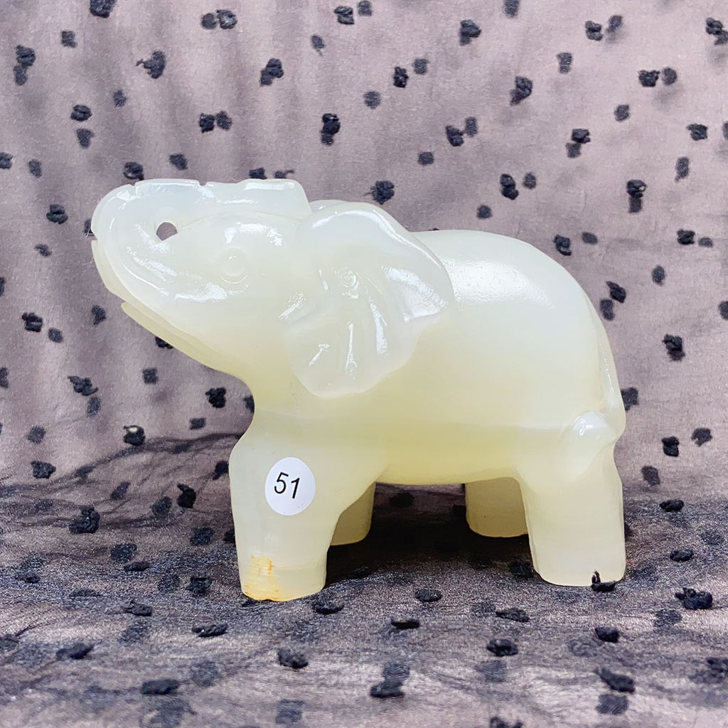 Green Onyx Elephant Hand-Carved Animal Decoration Quartz Statue Healing Stone