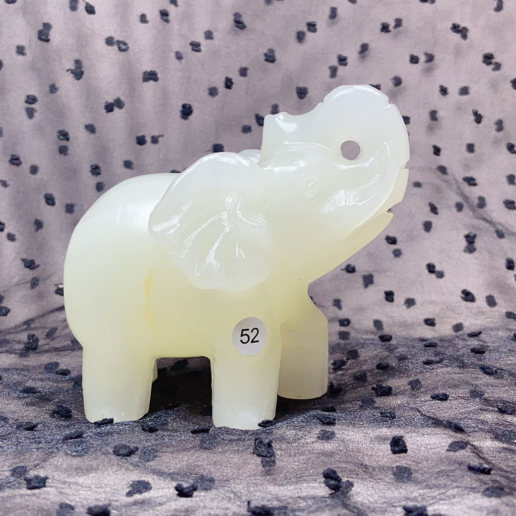 Green Onyx Elephant Hand-Carved Animal Decoration Quartz Statue Healing Stone