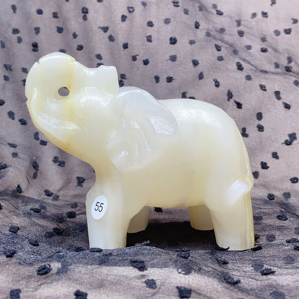 Green Onyx Elephant Hand-Carved Animal Decoration Quartz Statue Healing Stone