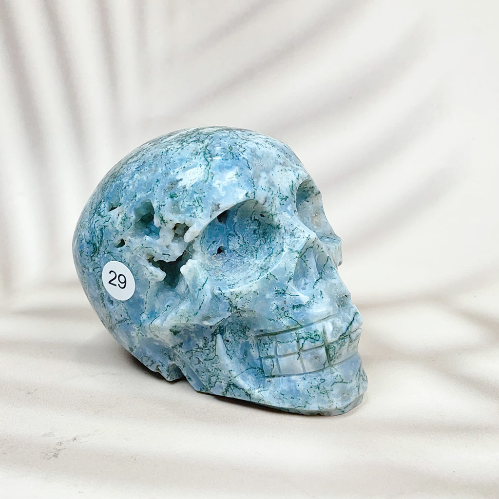 Green Moss Agate Carved Skulls Crystal Healing Energy Stone Crafts Halloween Home Decoration