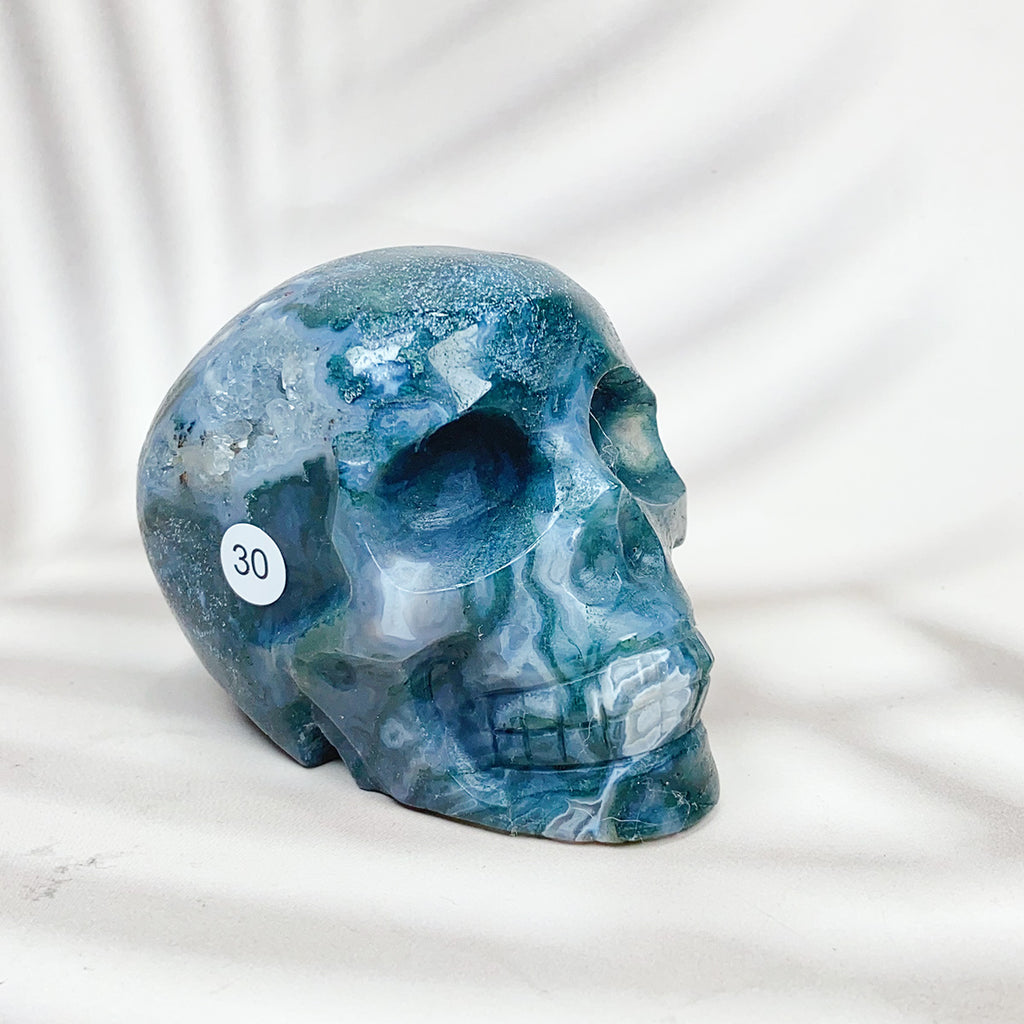 Green Moss Agate Carved Skulls Crystal Healing Energy Stone Crafts Halloween Home Decoration