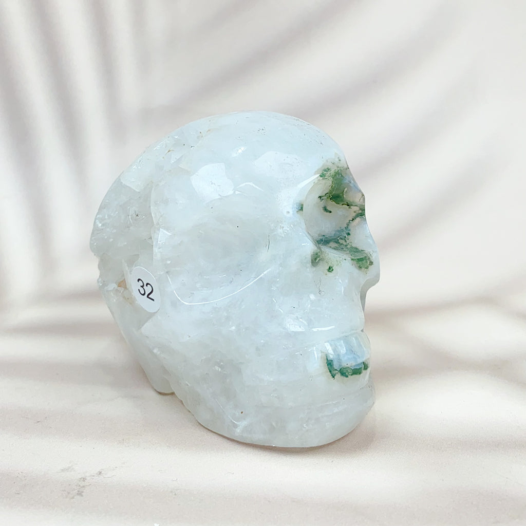 Green Moss Agate Carved Skulls Crystal Healing Energy Stone Crafts Halloween Home Decoration