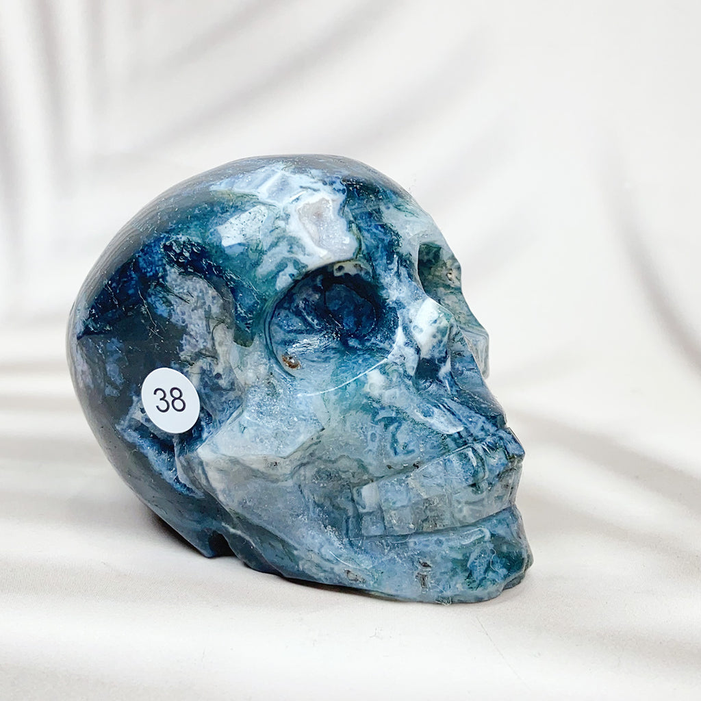 Green Moss Agate Carved Skulls Crystal Healing Energy Stone Crafts Halloween Home Decoration