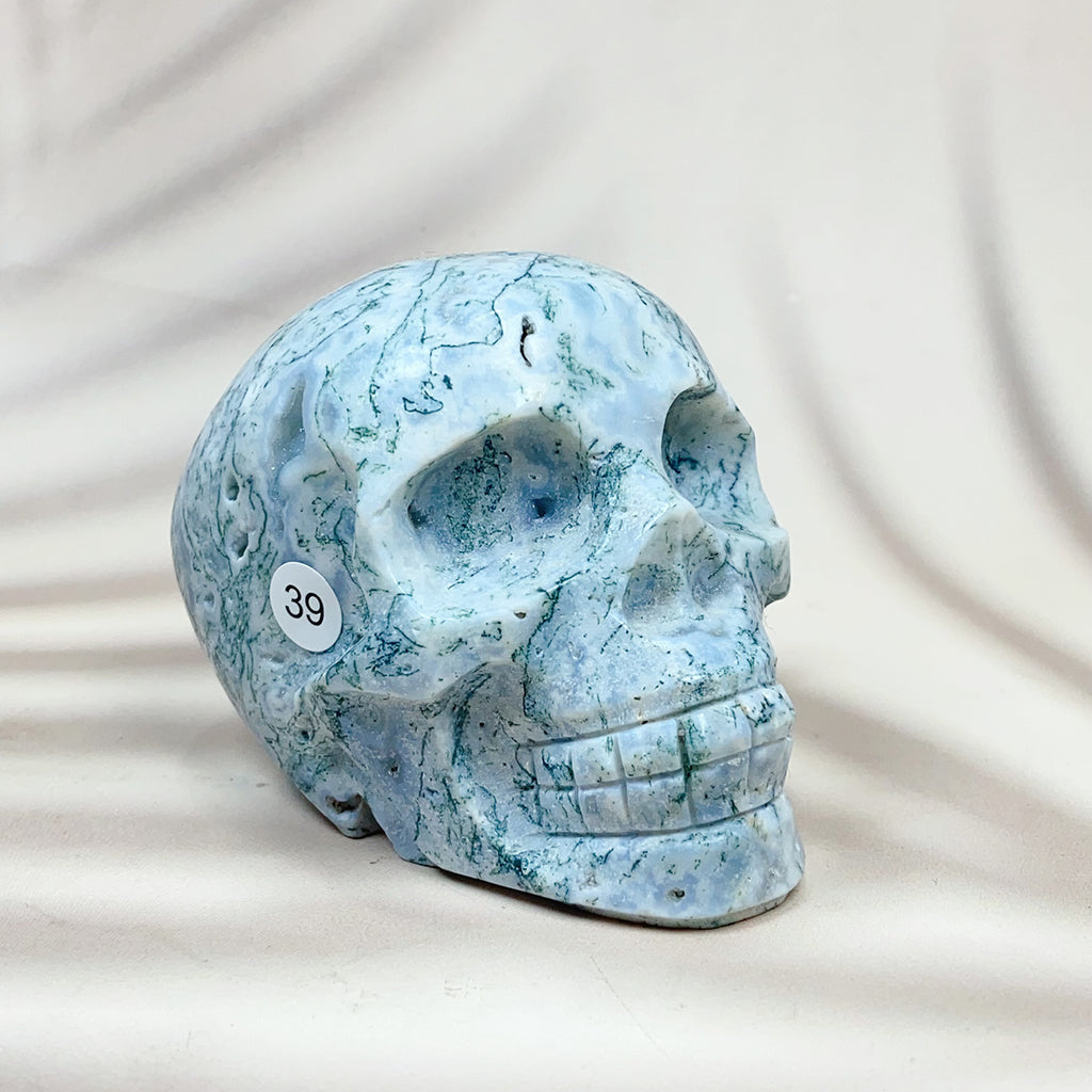 Green Moss Agate Carved Skulls Crystal Healing Energy Stone Crafts Halloween Home Decoration