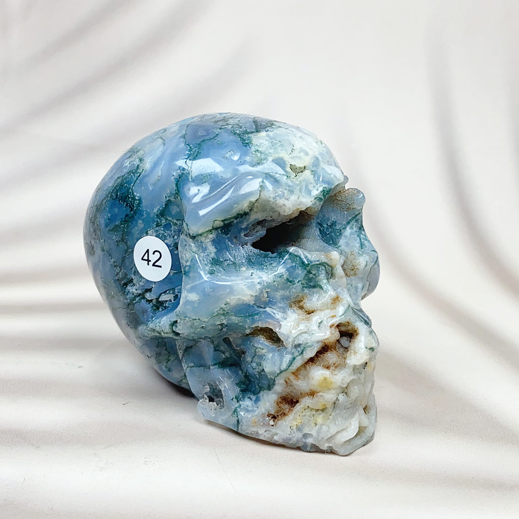 Green Moss Agate Carved Skulls Crystal Healing Energy Stone Crafts Halloween Home Decoration