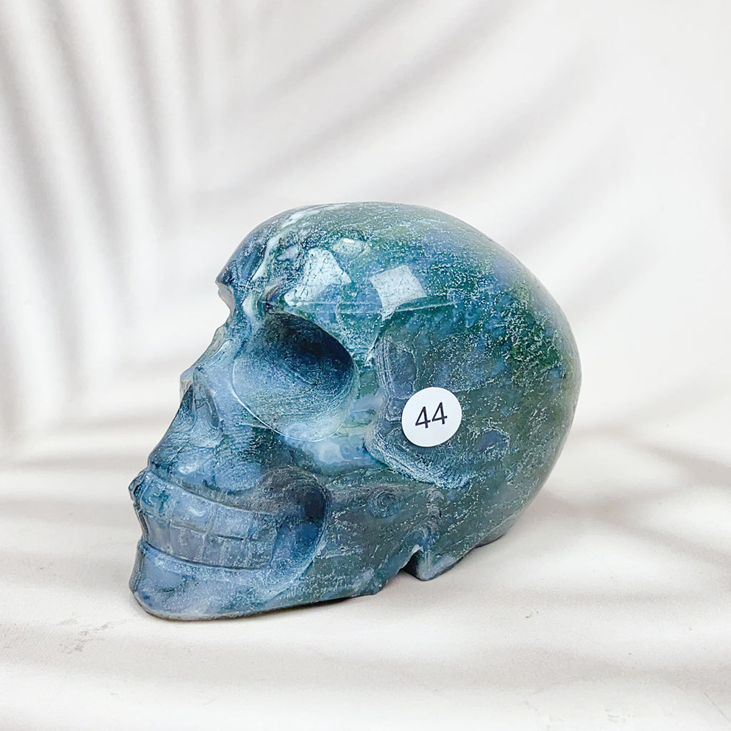 Green Moss Agate Carved Skulls Crystal Healing Energy Stone Crafts Halloween Home Decoration