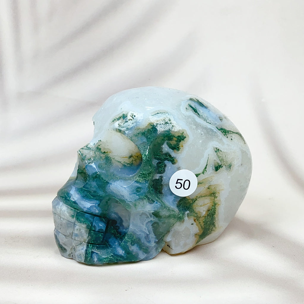 Green Moss Agate Carved Skulls Crystal Healing Energy Stone Crafts Halloween Home Decoration