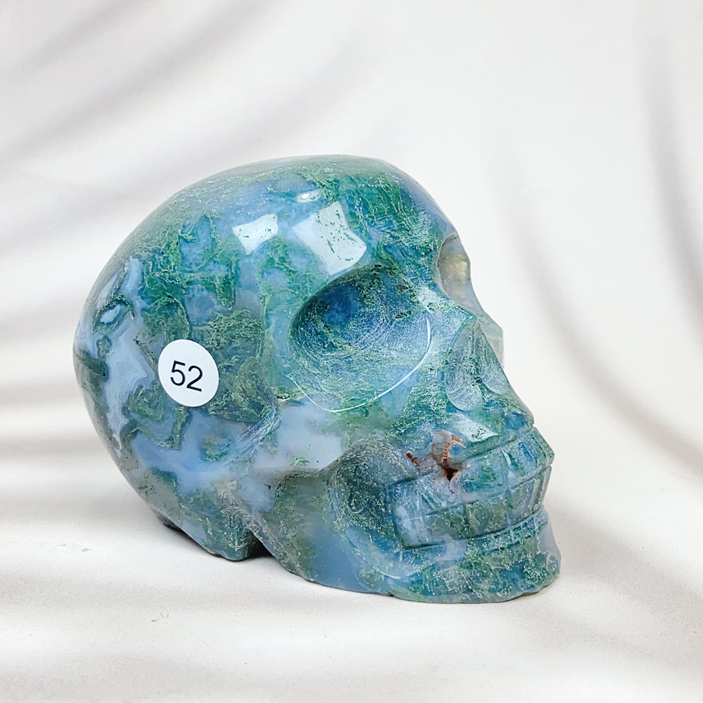 Green Moss Agate Carved Skulls Crystal Healing Energy Stone Crafts Halloween Home Decoration