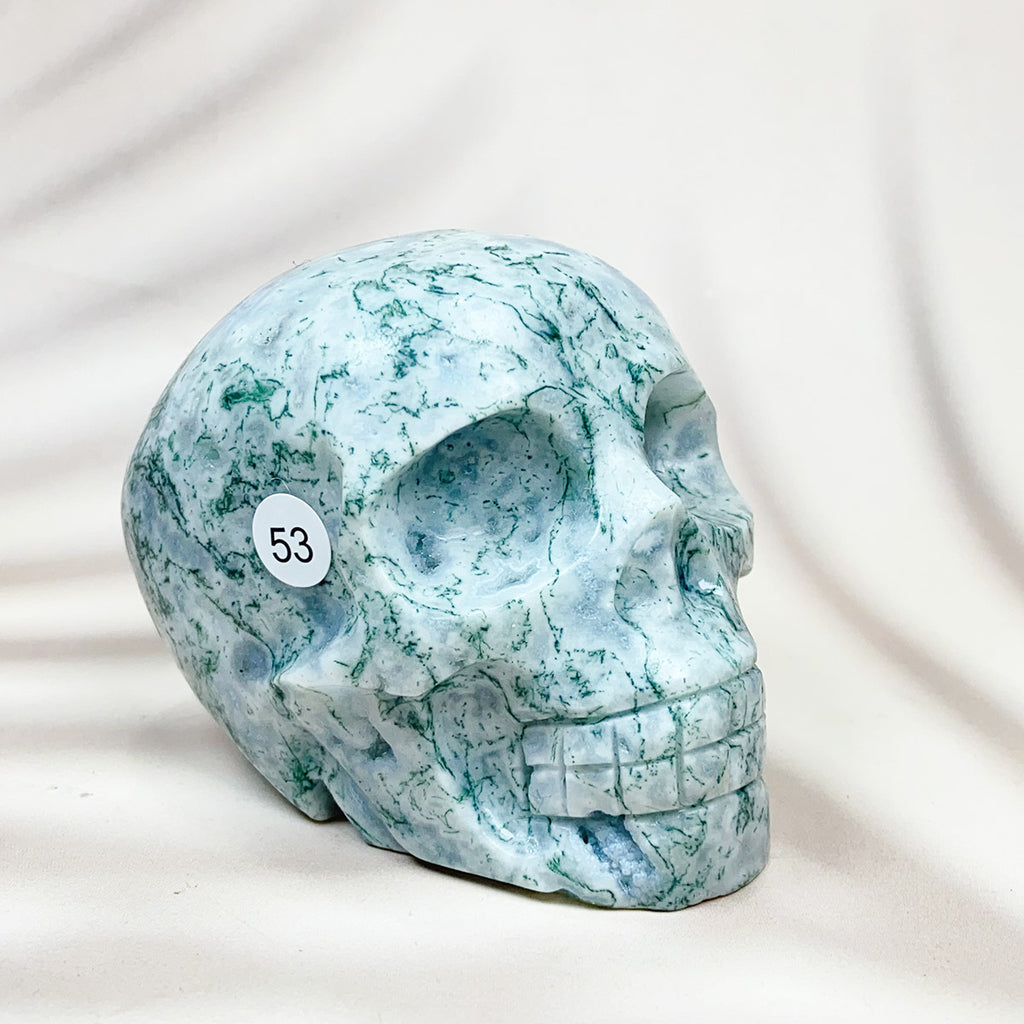 Green Moss Agate Carved Skulls Crystal Healing Energy Stone Crafts Halloween Home Decoration