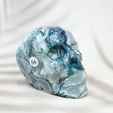 Load image into Gallery viewer, Green Moss Agate Carved Skulls Crystal Healing Energy Stone Crafts Halloween Home Decoration