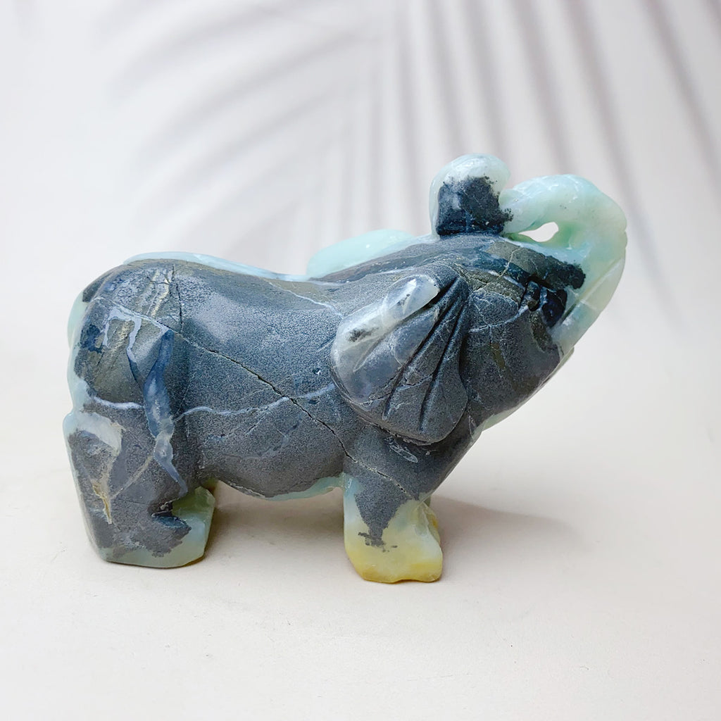 Natural Caribbean Crystal Gemstone Sculpture Animal Elephant Room Decoration Piece Reiki Energy Home Decoration Crafts Gift