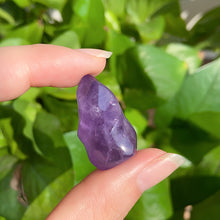 Load image into Gallery viewer, Amethyst Flame carving $3/PC