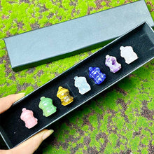 Load image into Gallery viewer, 1 Set 7 Count Crystal Carving Gem Box Christmas Snowman