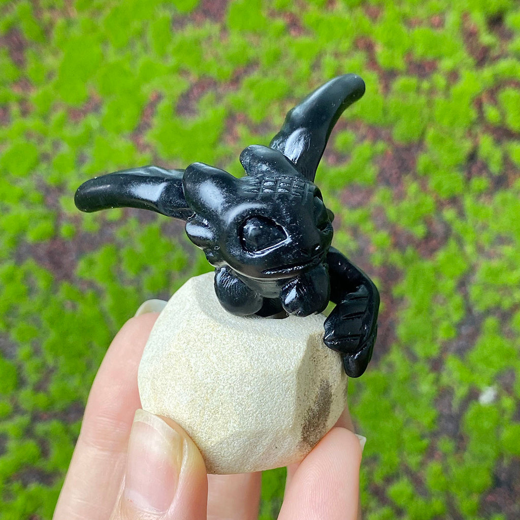 1PC Natuarl Obsidian Healing Crystal Hand-Carved Toothless Baby Reiki Energy Home Decor Gift