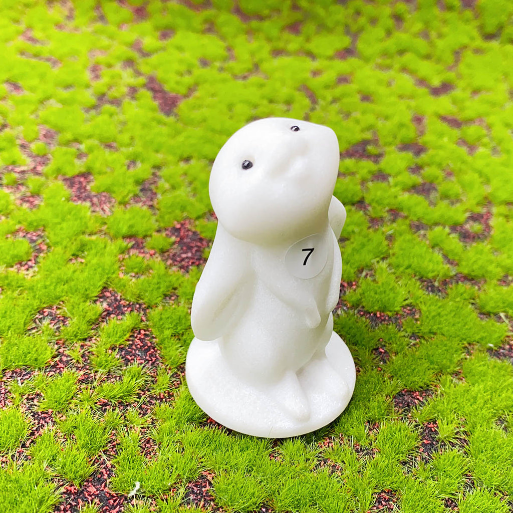 Natural  Crystal Raw Stones White Jade  Carved Snowman  Rabbit Model Figurine Crystal Christmas Gift