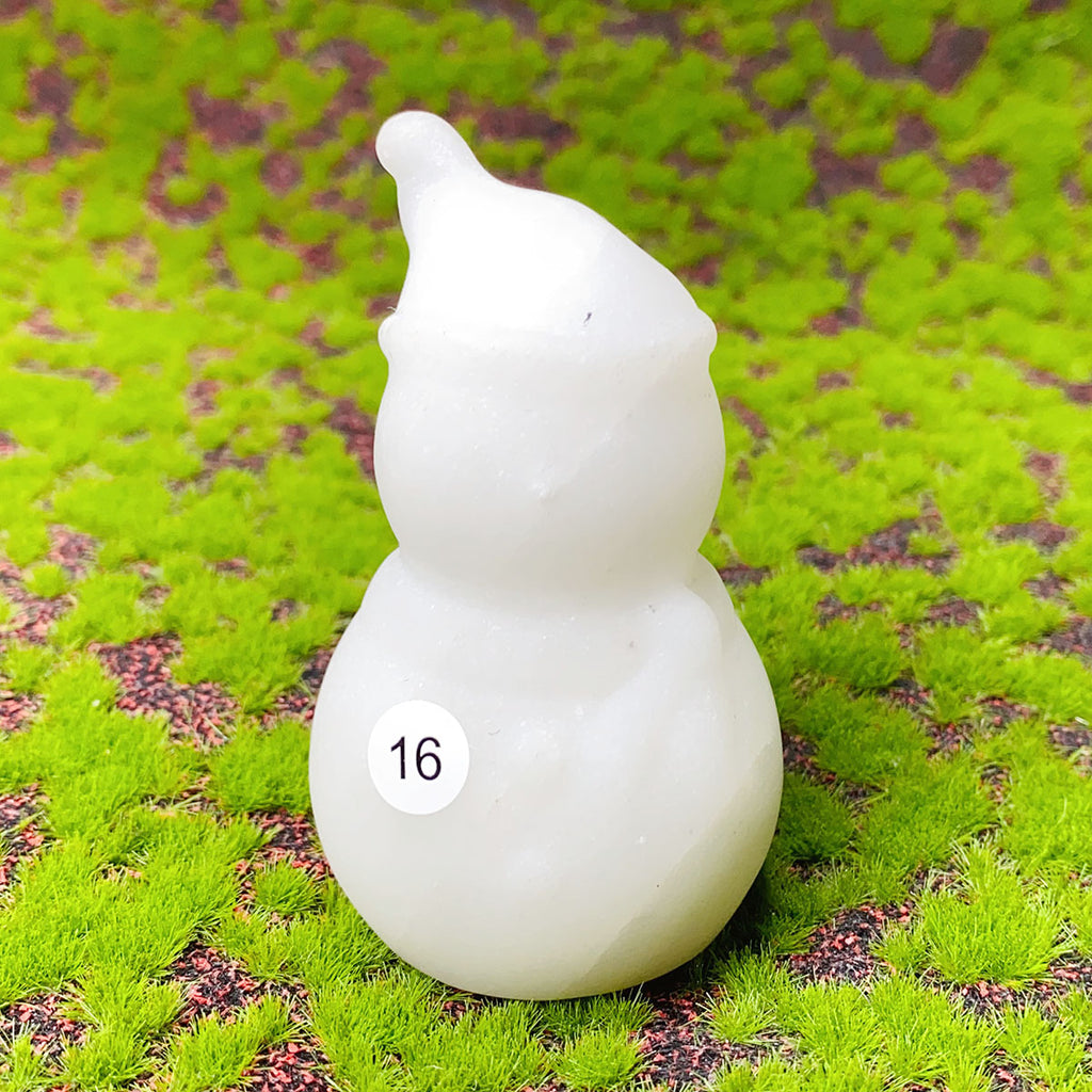 Natural  Crystal Raw Stones White Jade  Carved Snowman  Rabbit Model Figurine Crystal Christmas Gift