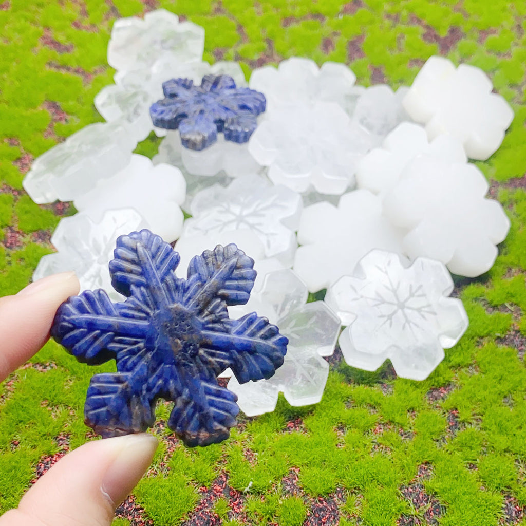 Natural Clear Quartz And WhiteJade And Sodalite  Crystal Carving Snowflake Christmas Reiki Energy Home Decor Gift