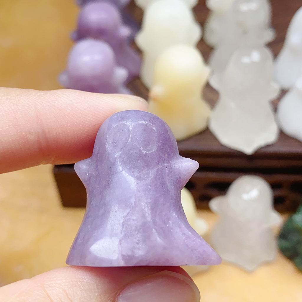 Natural Halloween Home Decoration Reiki Energy Healing Crystal Carving Ghost Holiday Gift