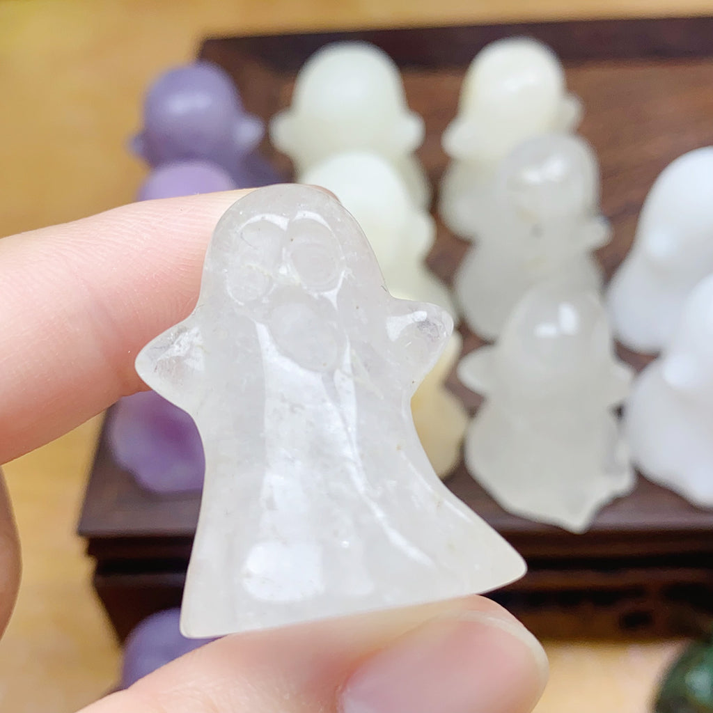 Natural Halloween Home Decoration Reiki Energy Healing Crystal Carving Ghost Holiday Gift