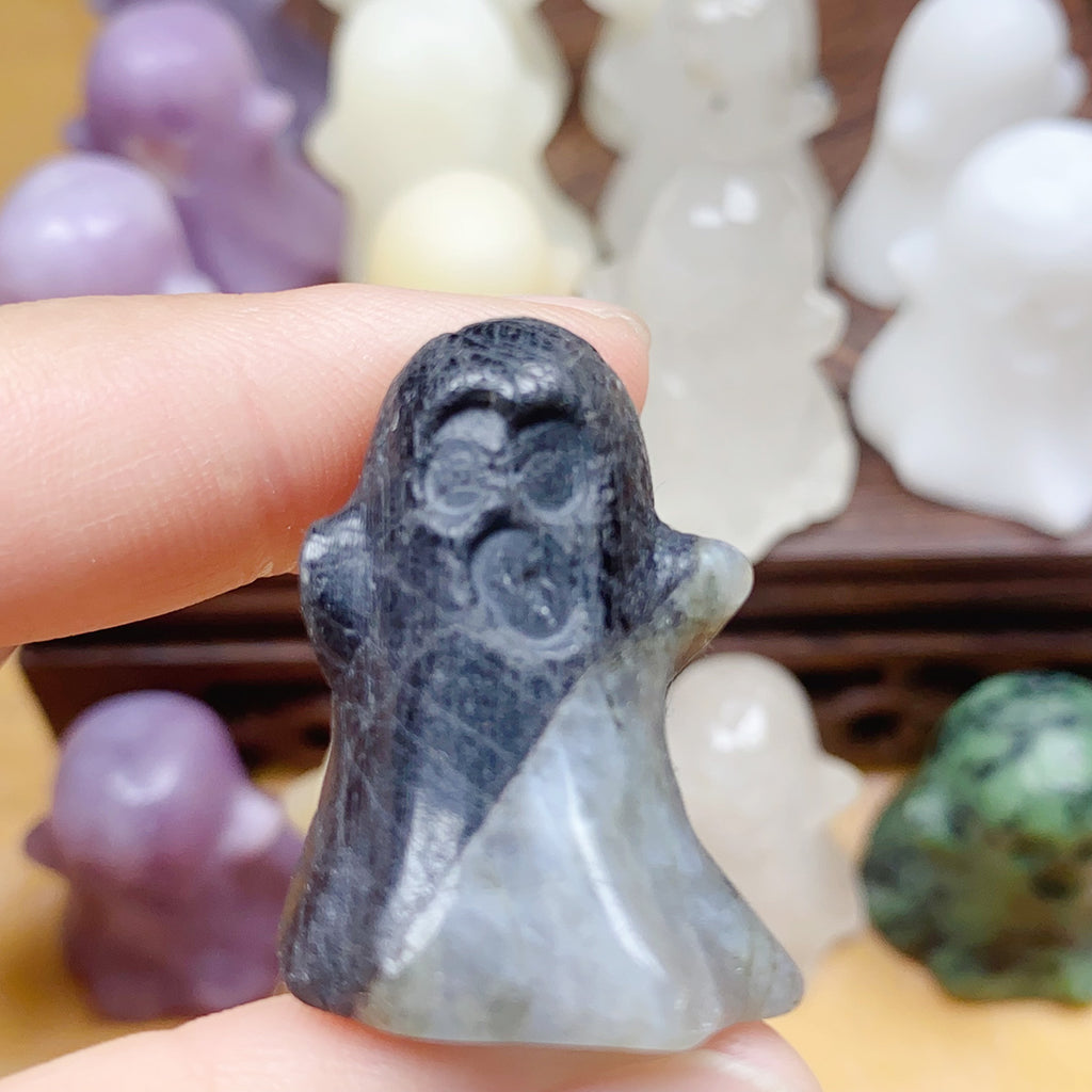 Natural Halloween Home Decoration Reiki Energy Healing Crystal Carving Ghost Holiday Gift