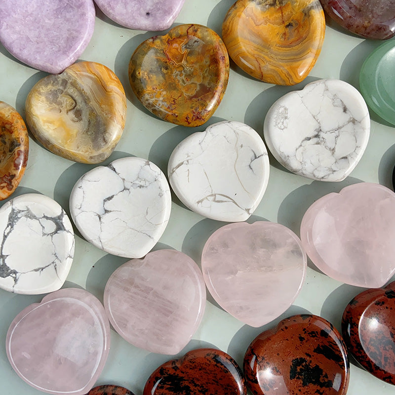 Different Mmaterials Worry Stone Heart Shapes