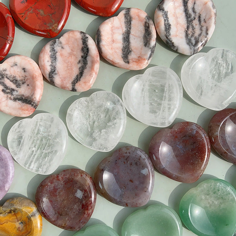 Different Mmaterials Worry Stone Heart Shapes