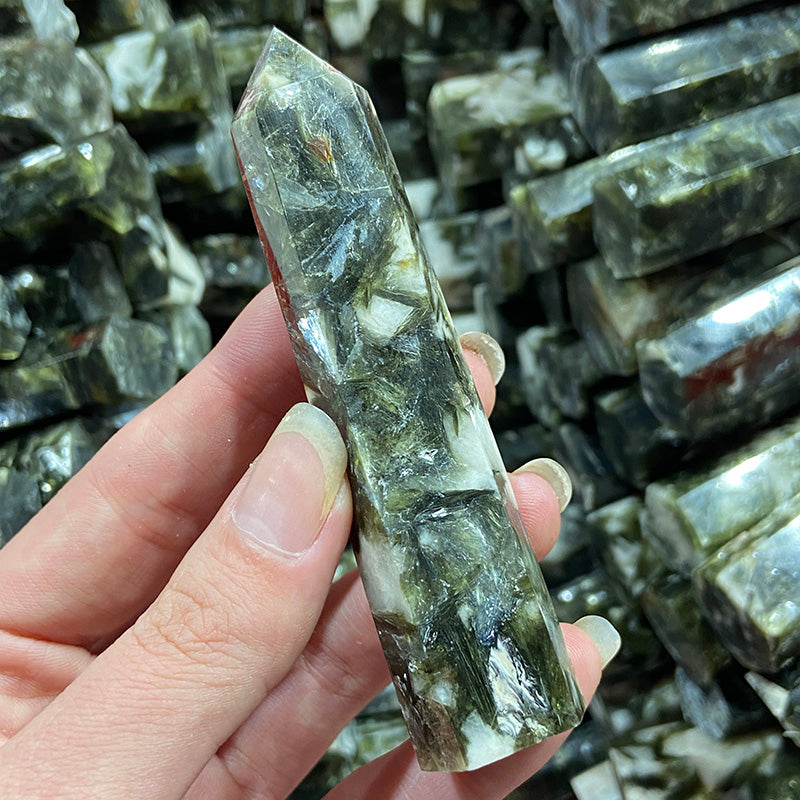 Natural Stone Green Mica Tower