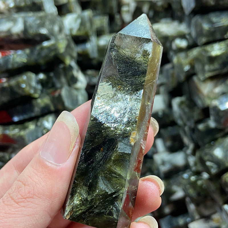 Natural Stone Green Mica Tower