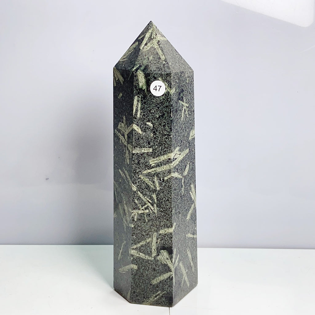 Different Materials Tower Reiki Crystal Healing Energy Stone Home Decoration