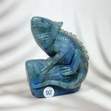 Load image into Gallery viewer, Blue Labradorite Lizard Carved Healing Crystal Reiki Animal Statue Gemstone Home Decoration