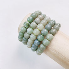 Load image into Gallery viewer, Green Jade Bracelet