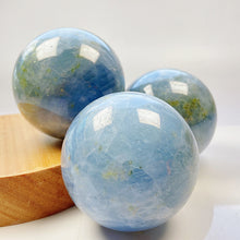 Load image into Gallery viewer, Beautiful Kyanite Sphere