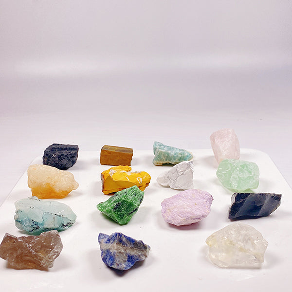 Mix 15 Different Materials Crystal  Raw Stone Box