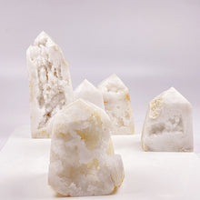 Load image into Gallery viewer, Beautiful Morocco Geode Tower/Point