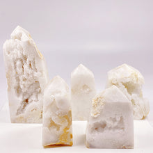 Load image into Gallery viewer, Beautiful Morocco Geode Tower/Point