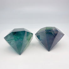 Load image into Gallery viewer, Green Fluorite Diamond Tower/Point