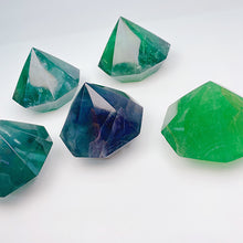 Load image into Gallery viewer, Green Fluorite Diamond Tower/Point