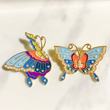 Load image into Gallery viewer, Butterfly Enamel  Imitation Pearl Alloy Brooch 11-12