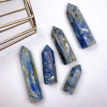 Load image into Gallery viewer, Beautiful Kyanite Tower/Point