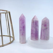 Load image into Gallery viewer, Beautiful Kunzite Tower/Point