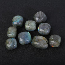 Load image into Gallery viewer, Labradorite Cube Tumble